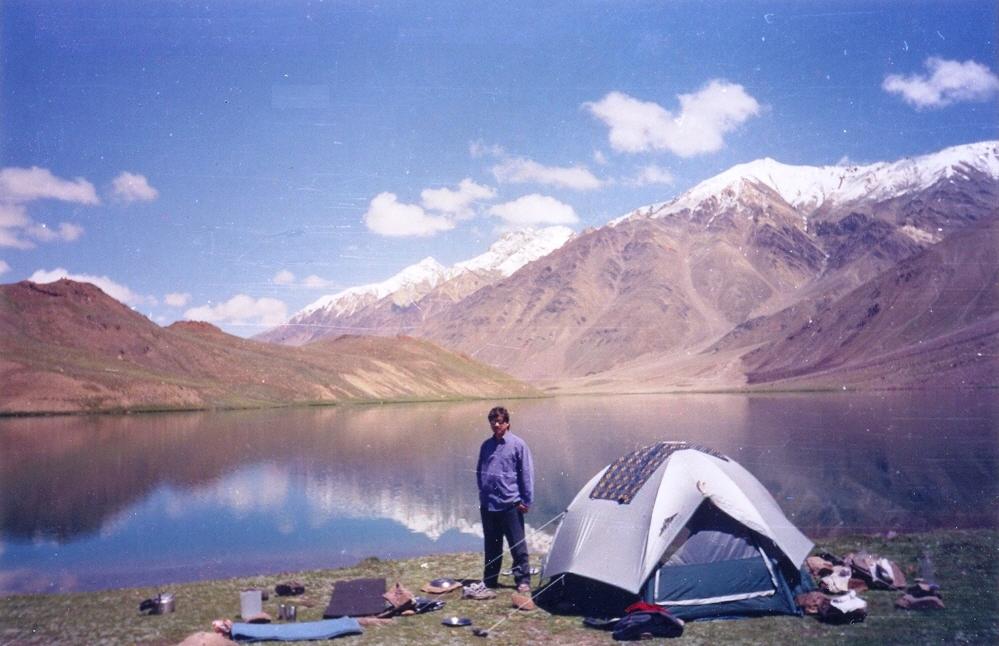 camping_at_chandertal_lake