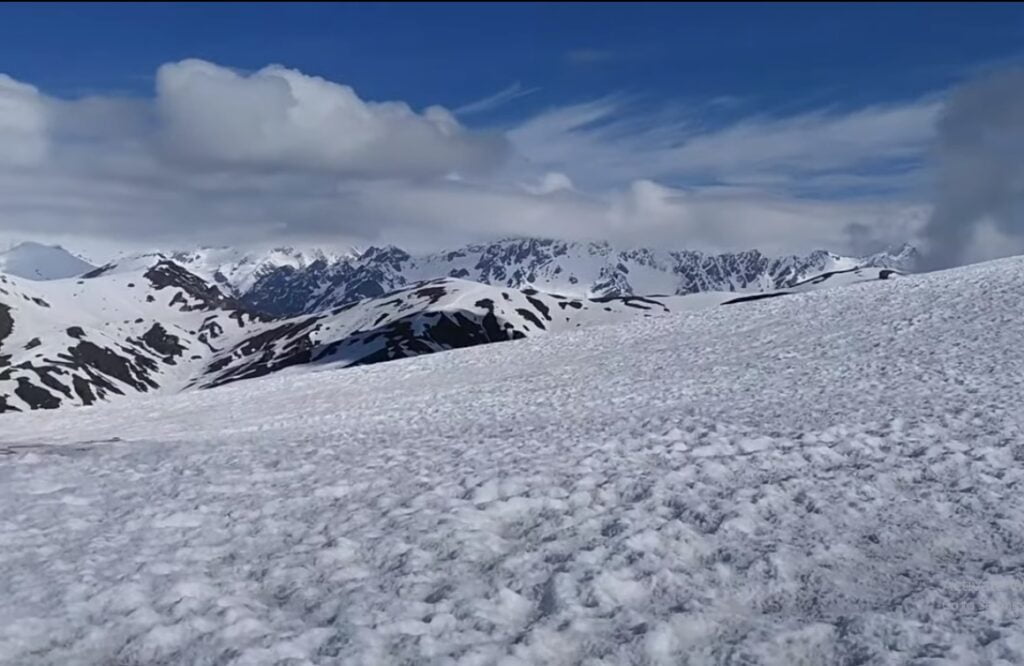 saurkundi lake